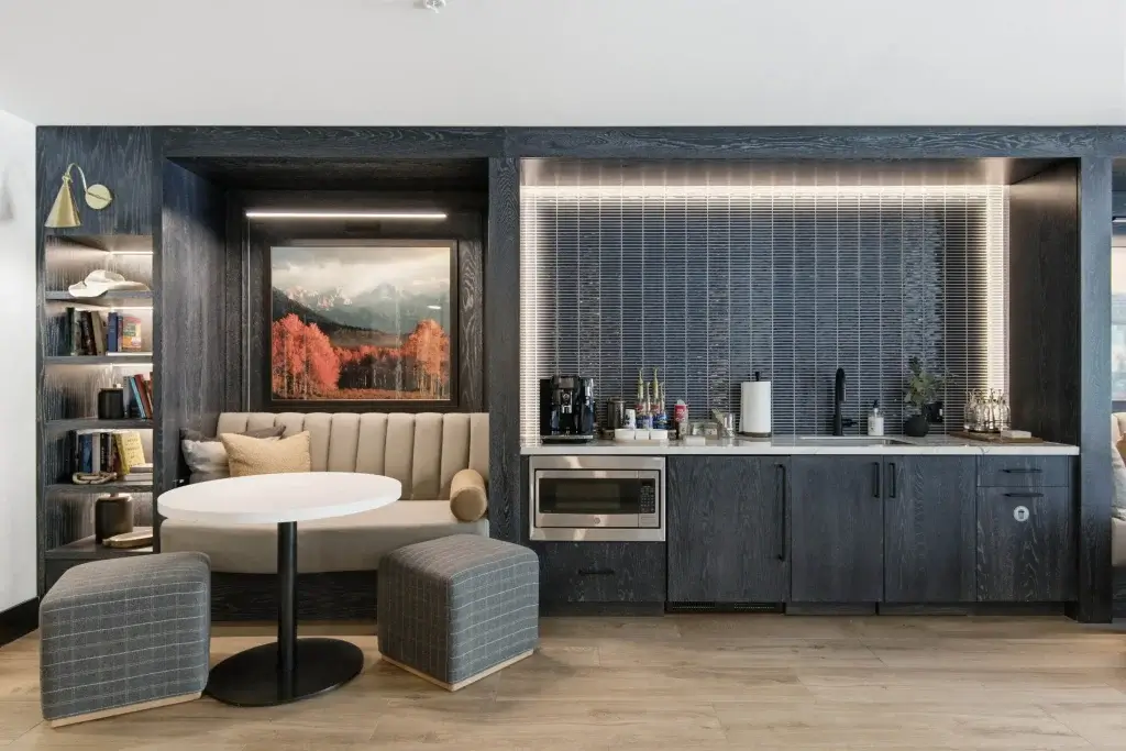exterior and amenities 24